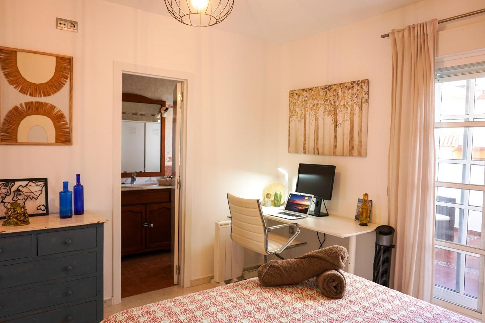 Tarifa Family House 5 Min Walk To The Beach And Old Town エクステリア 写真